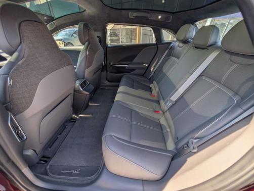 Zenith Red 2022 Lucid Air Grand Touring