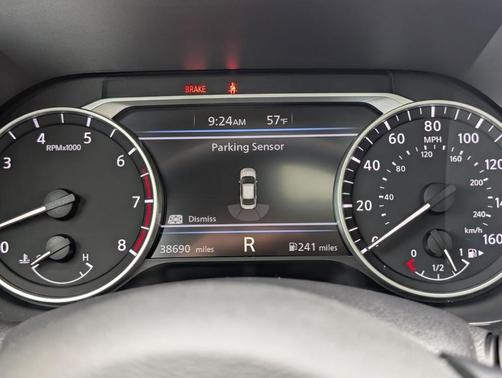 Gun Metallic 2023 Nissan Sentra SR