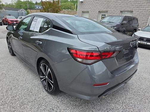 Gun Metallic 2023 Nissan Sentra SR