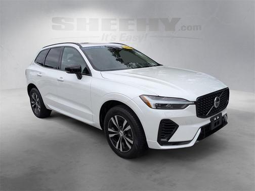 2024 Volvo XC60 Recharge Plug-In Hybrid T8 Plus Dark Theme
