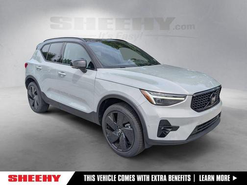 Gray Metallic 2026 Volvo XC40 B5 Ultra Black Edition