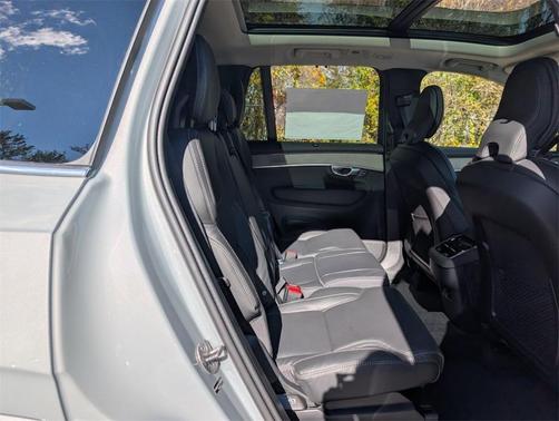 2026 Volvo XC90 B6 Ultra 7-Seater