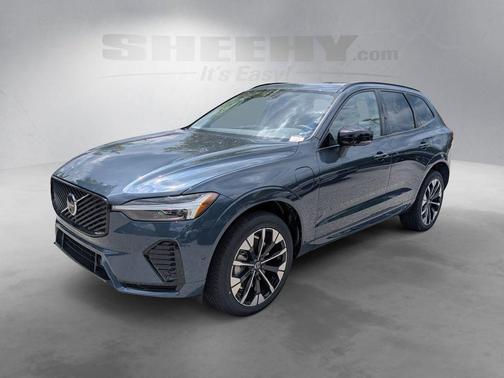 Denim Blue Metallic 2026 Volvo XC60 Plug-In Hybrid T8 Plus