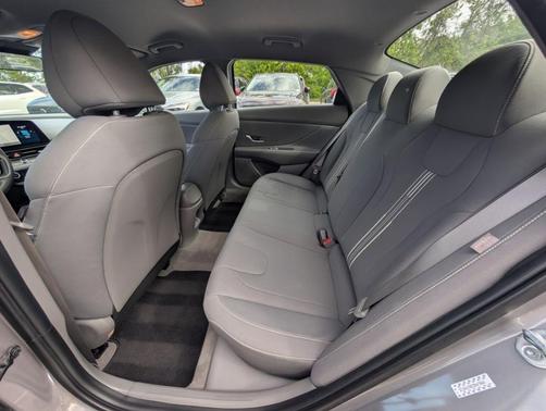 Metal 2024 Hyundai ELANTRA SEL