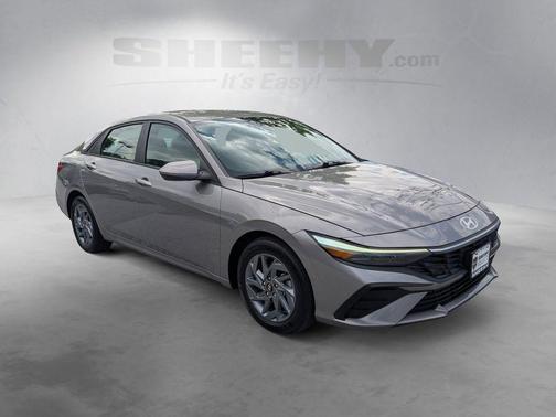 Metal 2024 Hyundai ELANTRA SEL