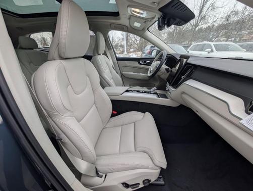 Denim Blue Metallic 2026 Volvo XC60 B5 Ultra