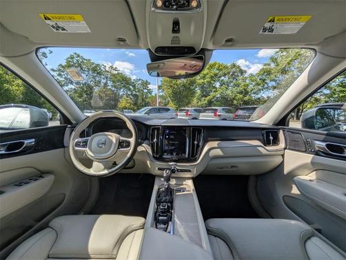 2021 Volvo XC60 T5 Inscription