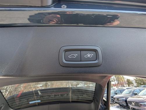 2026 Volvo XC40 B5 Ultra