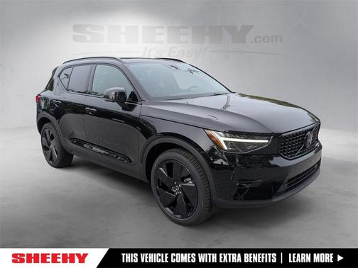 2026 Volvo XC40 B5 Ultra Black Edition