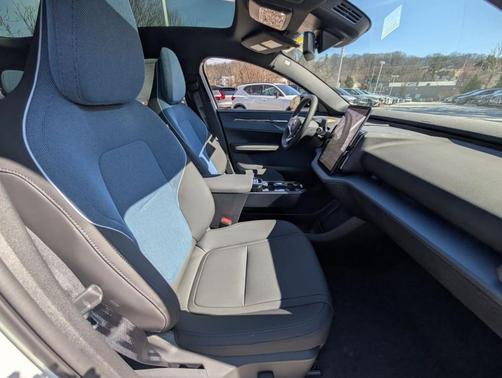 Crystal White 2026 Volvo EX30 SINGLE MOTOR PLUS