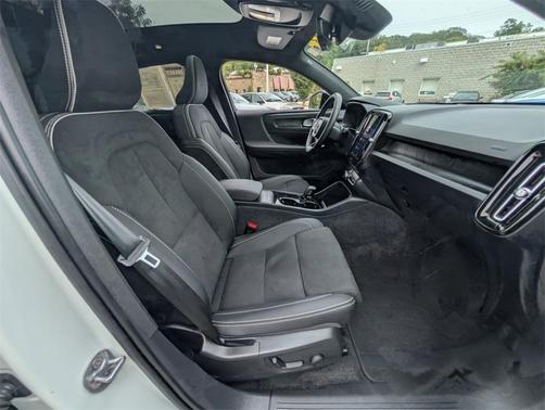 2023 Volvo C40 Recharge Pure Electric Twin Plus
