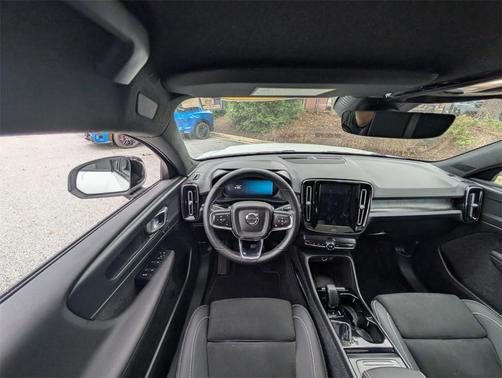 2023 Volvo C40 Recharge Pure Electric Twin Plus