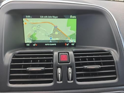 2016 Volvo XC60 T6 Drive-E Platinum