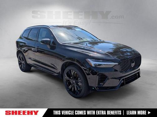 Onyx Black Metallic 2026 Volvo XC60 Plug-In Hybrid T8 Ultra Black Edition