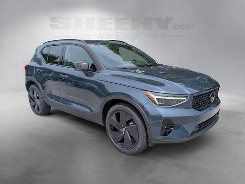 Denim Blue 2026 Volvo XC40 B5 Ultra Black Edition