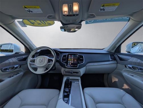 2024 Volvo XC90 Recharge Plug-In Hybrid T8 Plus Bright Theme 7 Passenger