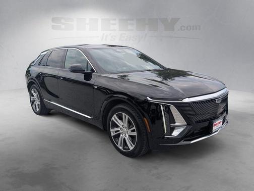 Stellar Black Metallic 2024 Cadillac LYRIQ Tech