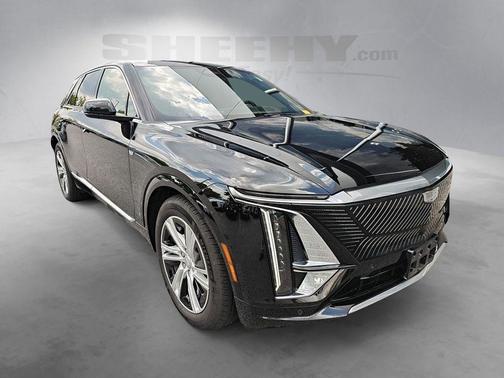 Stellar Black Metallic 2024 Cadillac LYRIQ Tech