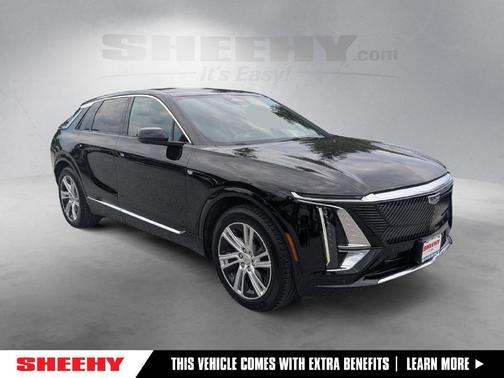 Stellar Black Metallic 2024 Cadillac LYRIQ Tech