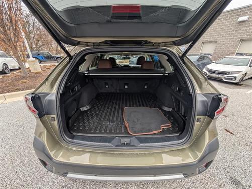 2022 Subaru Outback Touring XT
