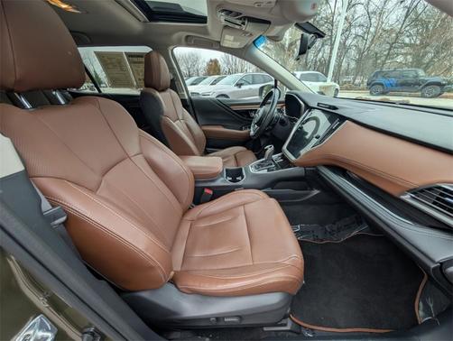 2022 Subaru Outback Touring XT