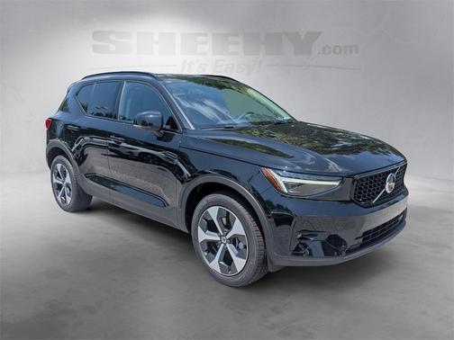 2026 Volvo XC40 B5 Plus