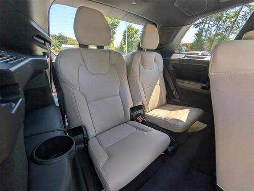 2026 Volvo XC90 B6 Ultra Dark Theme 7-Seater