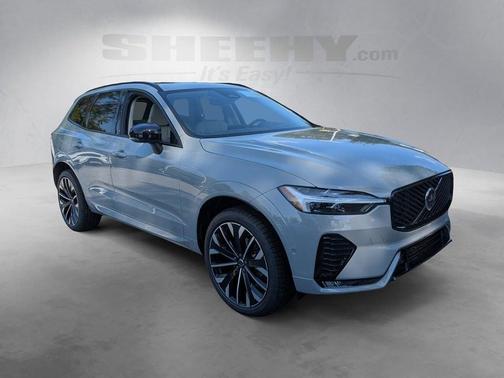Gray Metallic 2026 Volvo XC60 B5 Ultra