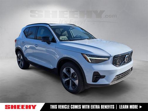 2026 Volvo XC40 B5 Plus