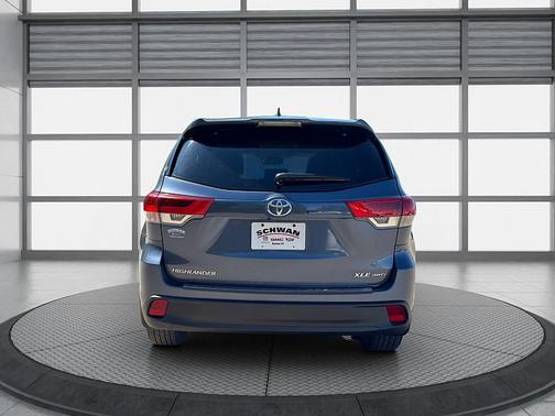 Shoreline Blue Pearl 2019 Toyota Highlander XLE