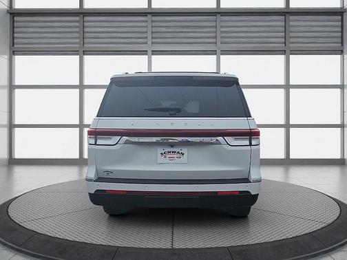 2024 Lincoln Navigator L Reserve