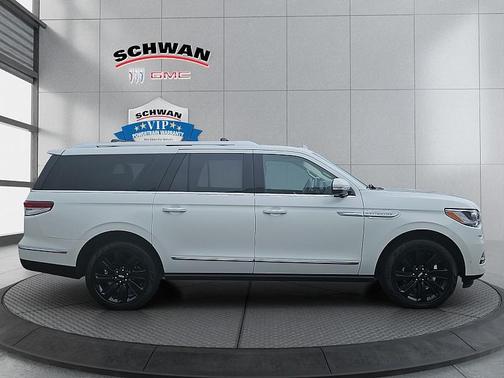 2024 Lincoln Navigator Reserve