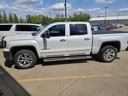 white frost 2017 GMC Sierra 1500 SLT