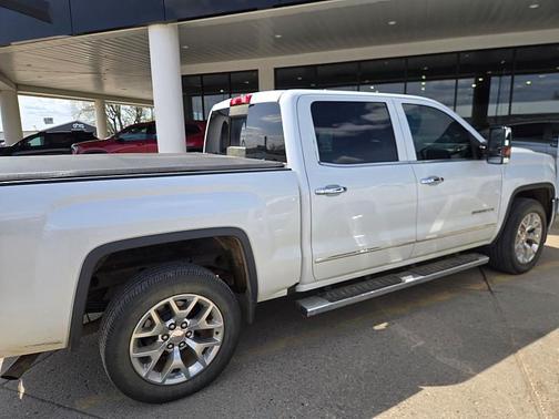 white frost 2017 GMC Sierra 1500 SLT