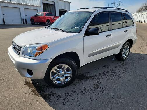 2004 Toyota RAV4 Base