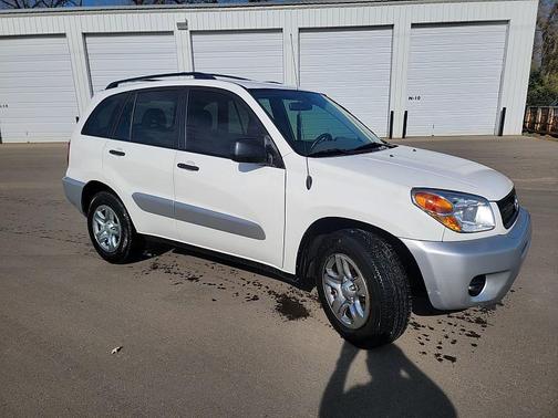 2004 Toyota RAV4 Base