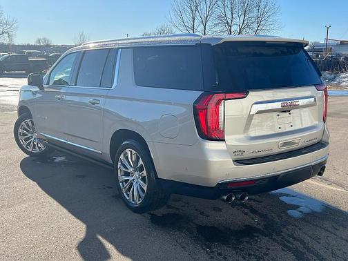 2024 GMC Yukon XL Denali