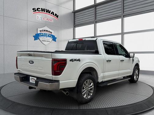 Star White Metallic Tri-Coat 2024 Ford F-150 Lariat