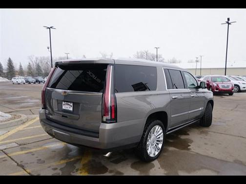 2017 Cadillac Escalade ESV Platinum