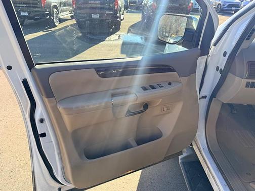 2014 Nissan Armada SL