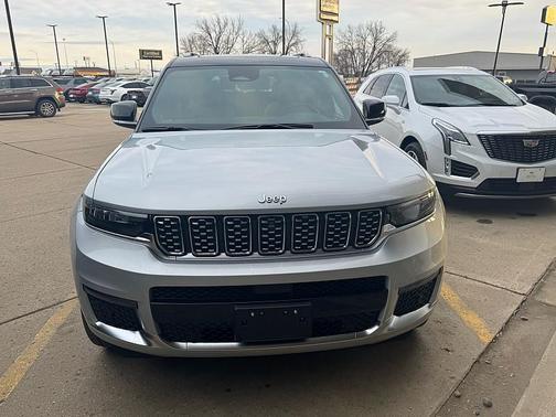 2023 Jeep Grand Cherokee L Summit Reserve