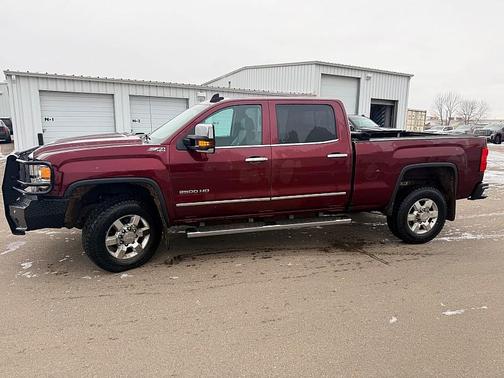 2017 GMC Sierra 2500 SLT