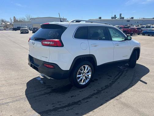 Bright White Clearcoat 2016 Jeep Cherokee Limited