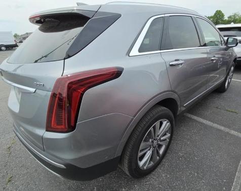argent silver 2025 Cadillac XT5 Premium Luxury