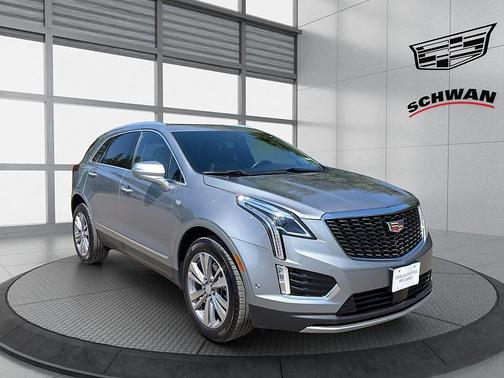 argent silver 2025 Cadillac XT5 Premium Luxury