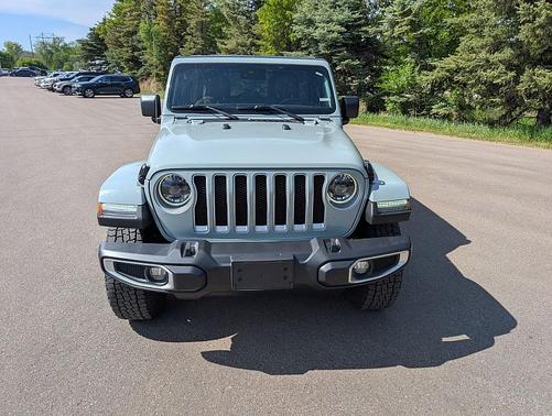 Earl Clearcoat 2023 Jeep Wrangler 4-Door Sahara 4x4