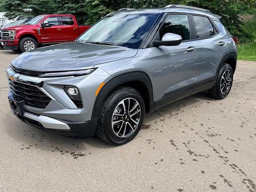 Sterling Gray Metallic 2024 Chevrolet Trailblazer LT