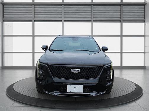 2025 Cadillac XT4 Sport