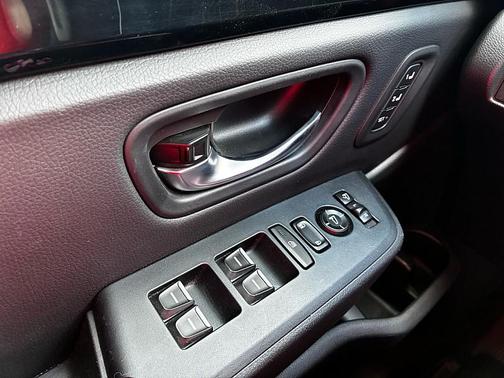 Silver 2025 Honda Pilot TrailSport