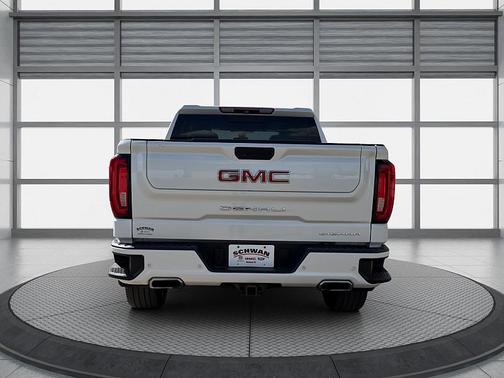 White Frost Tricoat 2019 GMC Sierra 1500 Denali